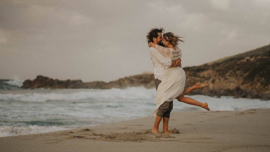 Adventurous elopement Corsica France - Oleg Tru